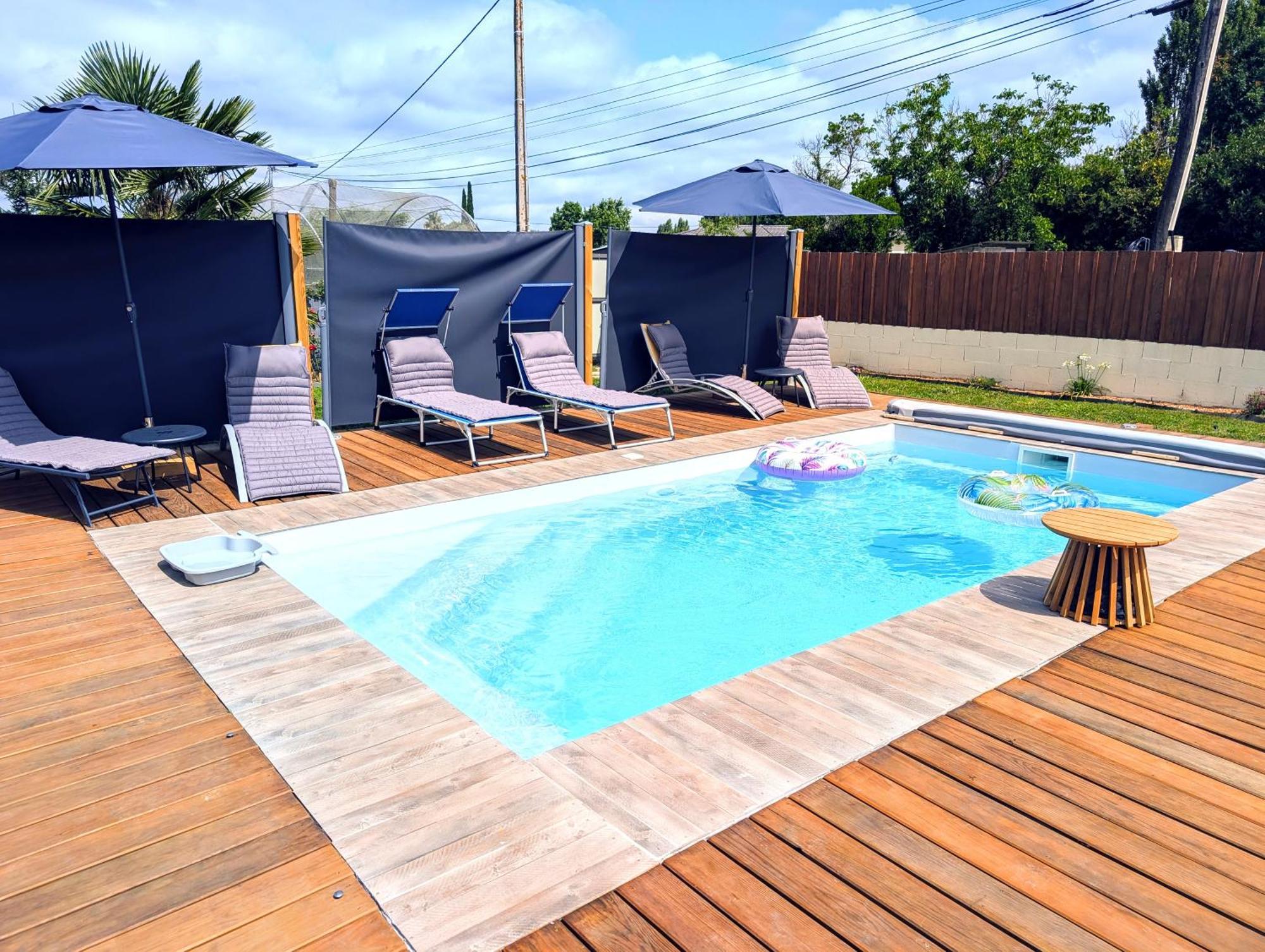 Ferienhaus L'echappee Huroise, Piscine Et Privatifs